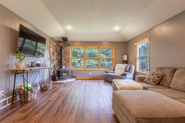 10231 Pine Rd, Fall Creek, WI 54742