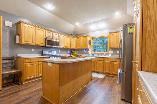 10231 Pine Rd, Fall Creek, WI 54742