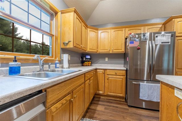 10231 Pine Rd, Fall Creek, WI 54742