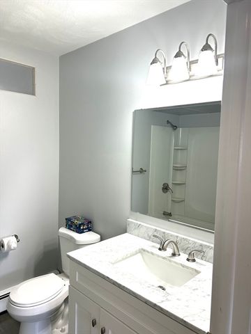 871 Allen Street, Dartmouth, MA 02747