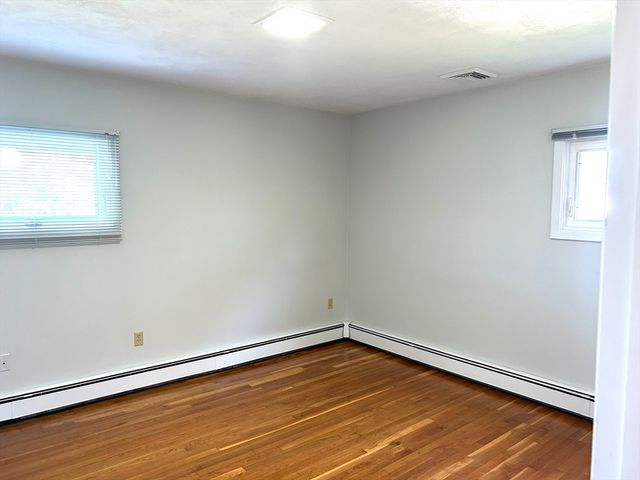 871 Allen Street, Dartmouth, MA 02747