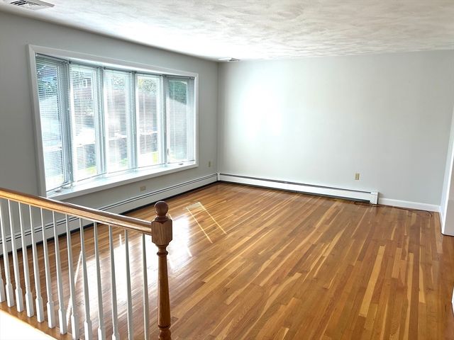 871 Allen Street, Dartmouth, MA 02747