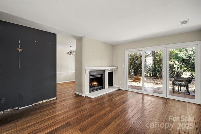 7913 Horse Chestnut Lane, Charlotte, NC 28277