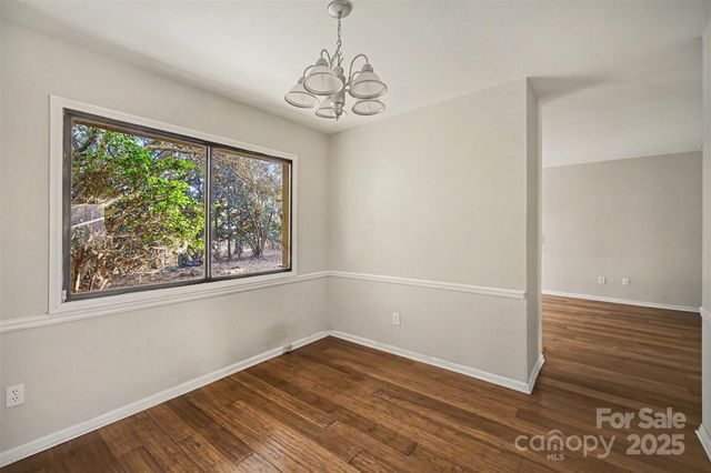 7913 Horse Chestnut Lane, Charlotte, NC 28277