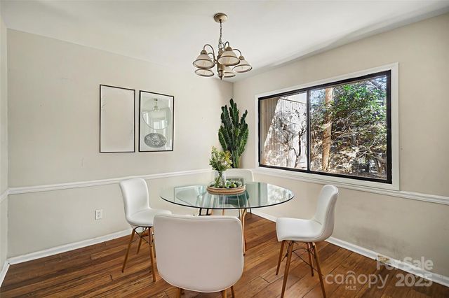 7913 Horse Chestnut Lane, Charlotte, NC 28277