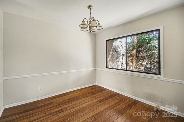 7913 Horse Chestnut Lane, Charlotte, NC 28277