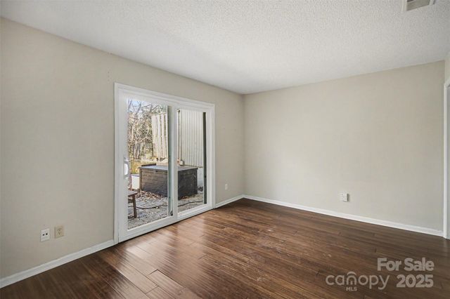 7913 Horse Chestnut Lane, Charlotte, NC 28277