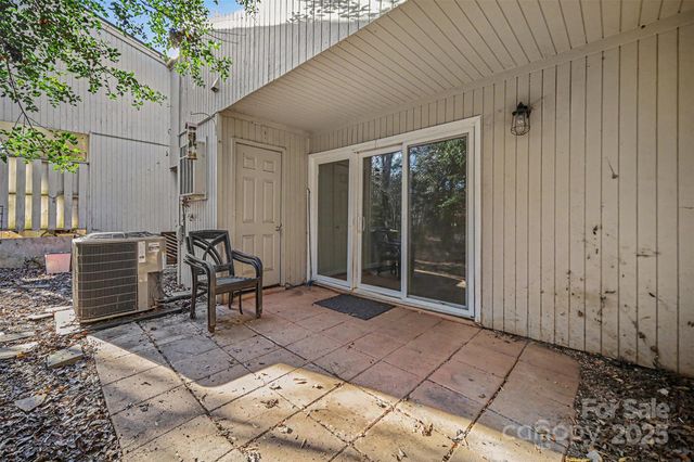 7913 Horse Chestnut Lane, Charlotte, NC 28277