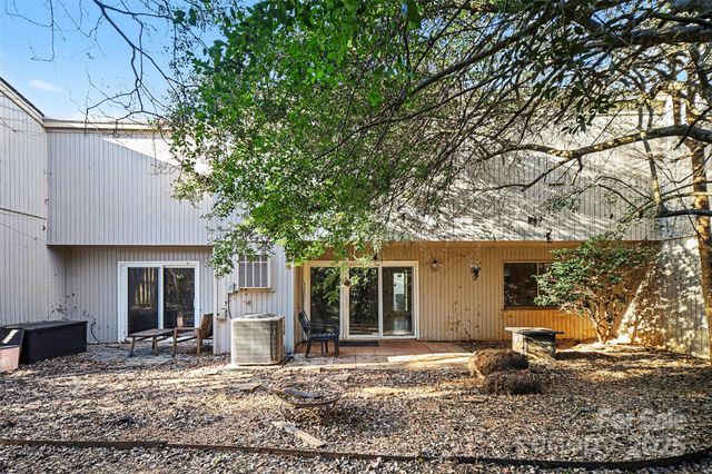 7913 Horse Chestnut Lane, Charlotte, NC 28277