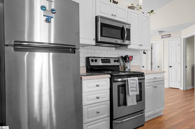 6 Appalachian Lane, Mauldin, SC 29662