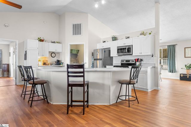 6 Appalachian Lane, Mauldin, SC 29662