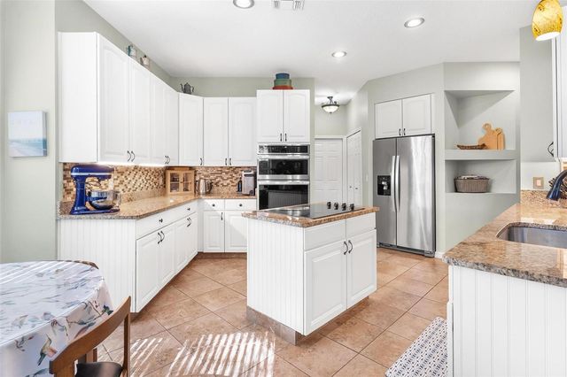 39342 HARBOR HILLS BOULEVARD, Lady Lake, FL 32159