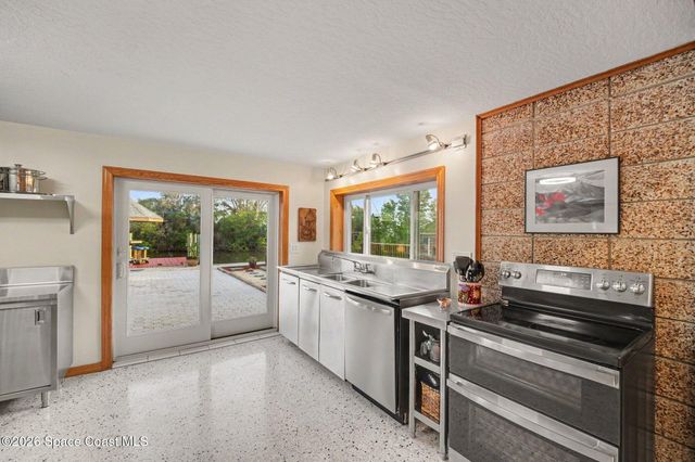 459 Angelo Lane, Cocoa Beach, FL 32931