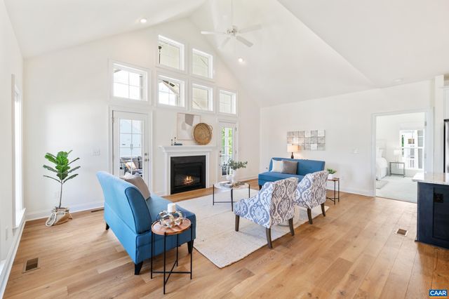 1242 FARROW DR, Charlottesville, VA 22901