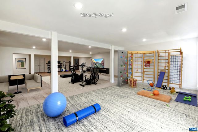 1242 FARROW DR, Charlottesville, VA 22901