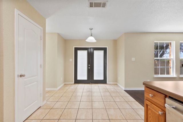 4207 Bayside Court, Arlington, TX 76016