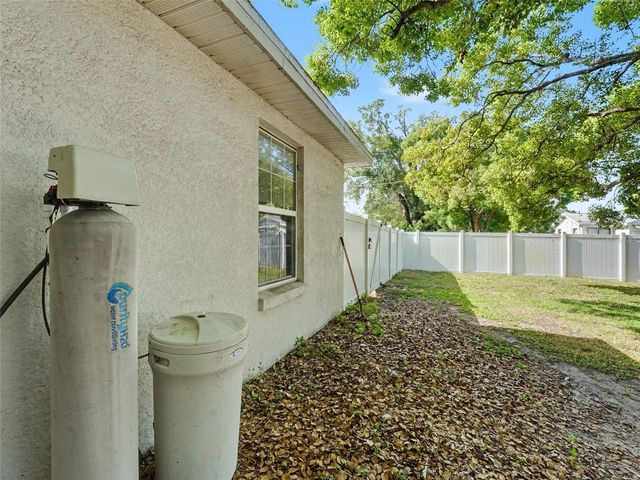 410 NE 12TH AVENUE, Mulberry, FL 33860