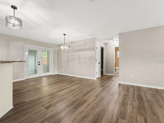 410 NE 12TH AVENUE, Mulberry, FL 33860