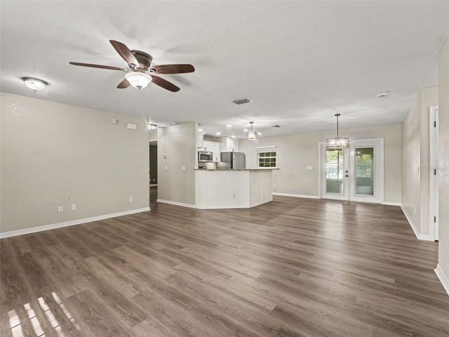 410 NE 12TH AVENUE, Mulberry, FL 33860