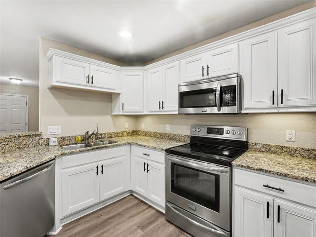 410 NE 12TH AVENUE, Mulberry, FL 33860