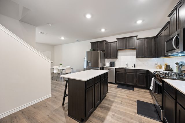 2016 Saddle Way, Mesquite, TX 75149