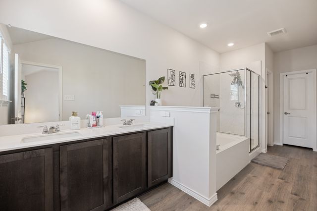 2016 Saddle Way, Mesquite, TX 75149