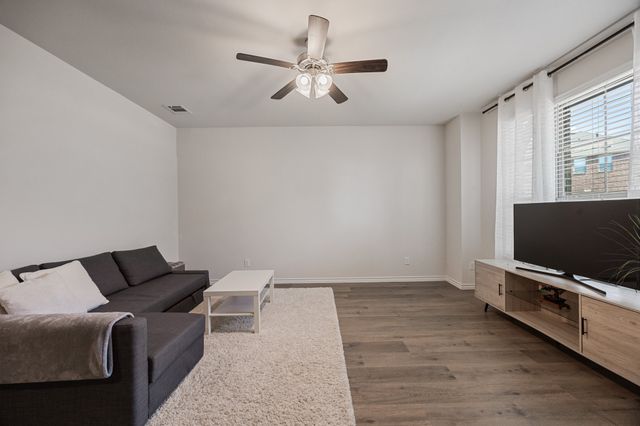 2016 Saddle Way, Mesquite, TX 75149