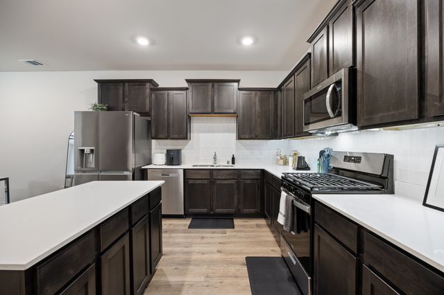 2016 Saddle Way, Mesquite, TX 75149