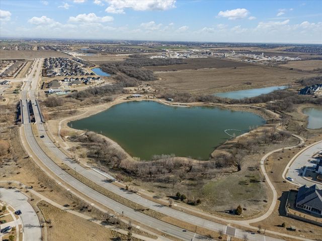 2911 Linden Street, Celina, TX 75009