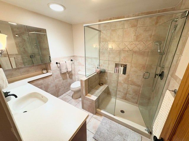 17W163 Oak Lane, Bensenville, IL 60106
