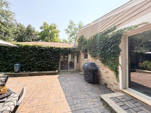 17W163 Oak Lane, Bensenville, IL 60106