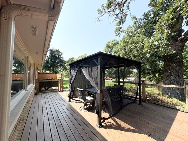 17W163 Oak Lane, Bensenville, IL 60106