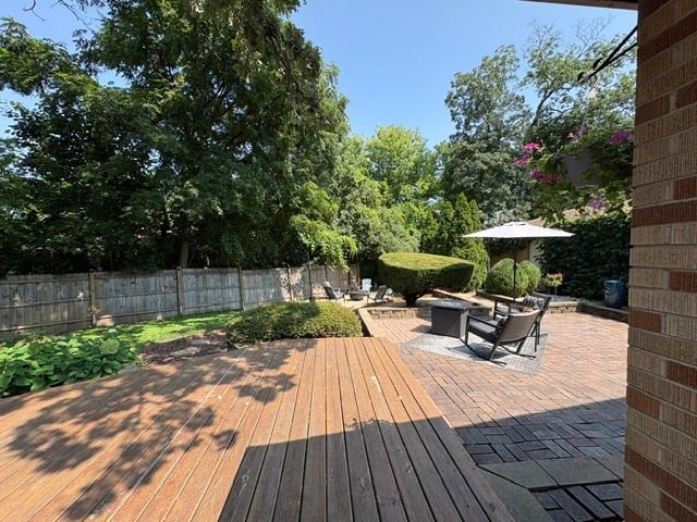 17W163 Oak Lane, Bensenville, IL 60106