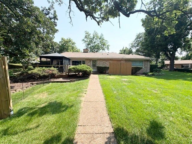17W163 Oak Lane, Bensenville, IL 60106