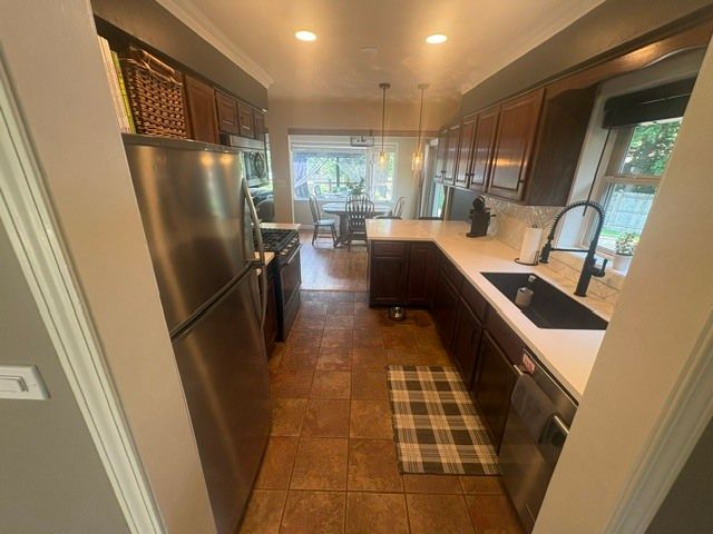 17W163 Oak Lane, Bensenville, IL 60106