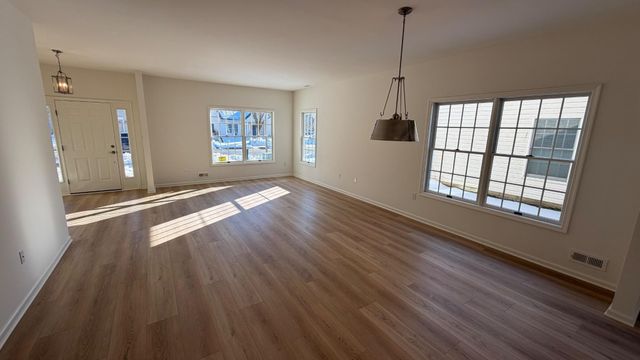 49 WAGON WHEEL LN, Columbus, NJ 08022