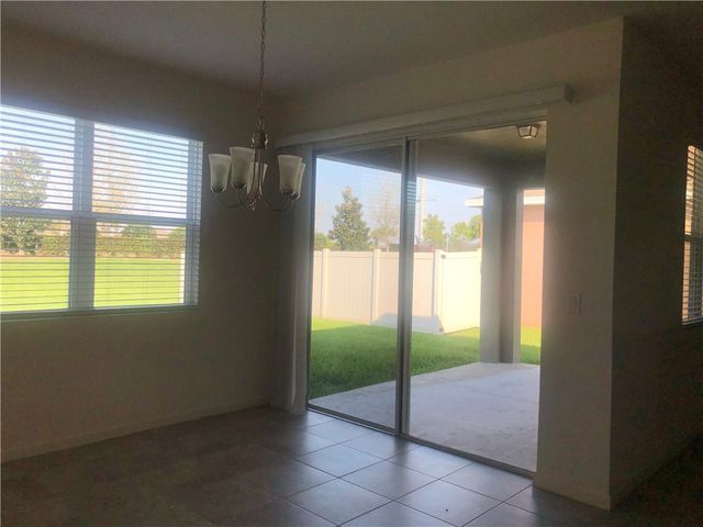 2585 Crowned Eagle Circle SW, Vero Beach, FL 32962