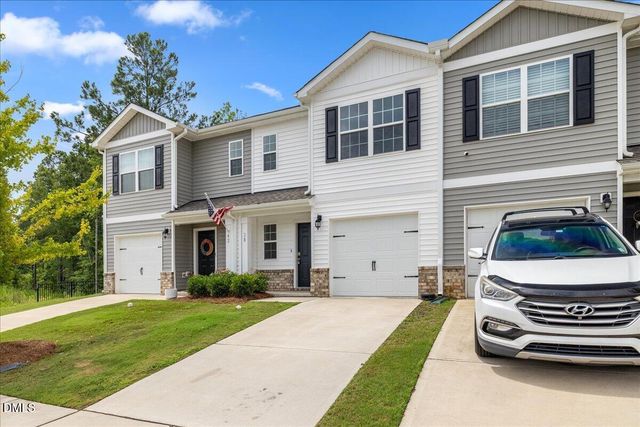38 March Creek Drive, Fuquay Varina, NC 27526
