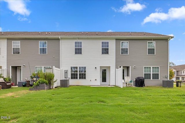 38 March Creek Drive, Fuquay Varina, NC 27526