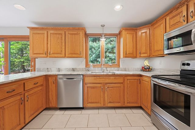 15 Sabina Drive, Holliston, MA 01746