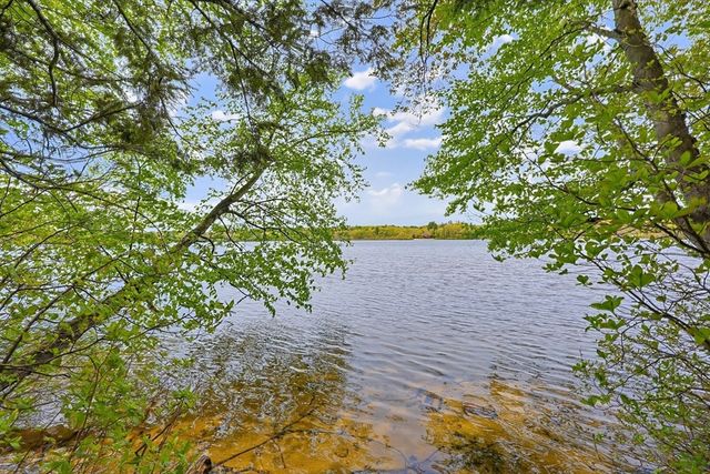 15 Sabina Drive, Holliston, MA 01746