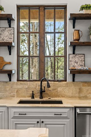 19 Cravache Court, Little Rock, AR 72223