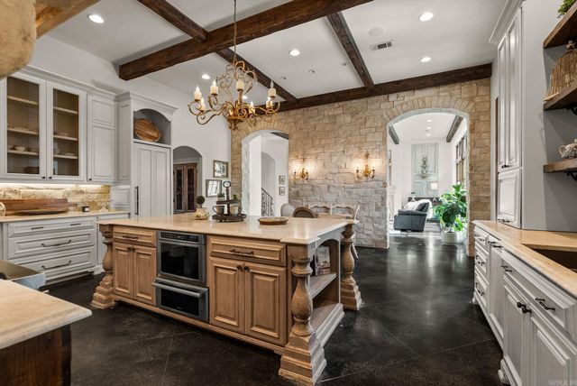 19 Cravache Court, Little Rock, AR 72223