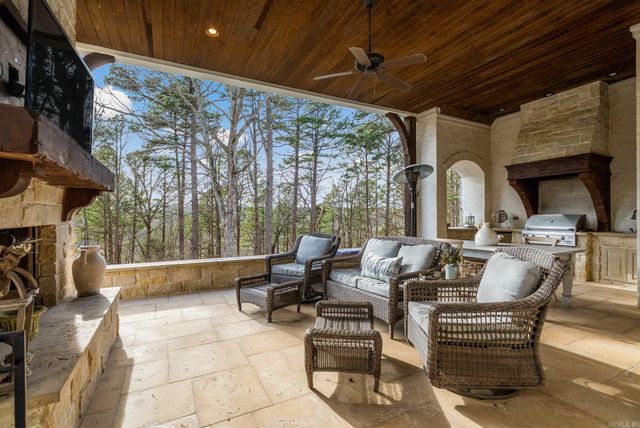 19 Cravache Court, Little Rock, AR 72223