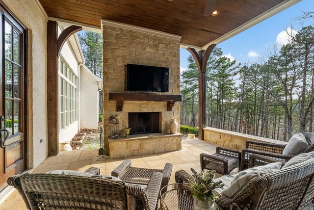 19 Cravache Court, Little Rock, AR 72223