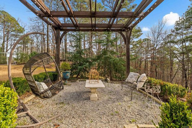 19 Cravache Court, Little Rock, AR 72223