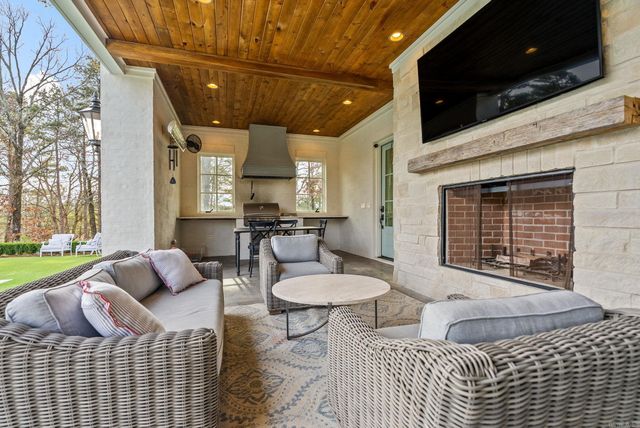 19 Cravache Court, Little Rock, AR 72223