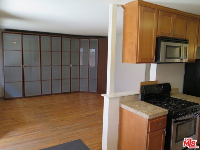 1432 STANFORD Street 2, Santa Monica, CA 90404