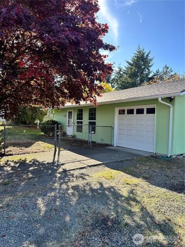 17108 5th Avenue Ct E, Spanaway, WA 98387