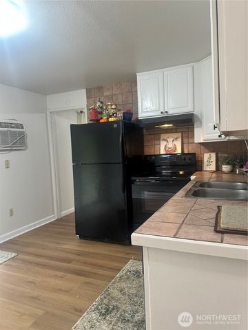 17108 5th Avenue Ct E, Spanaway, WA 98387